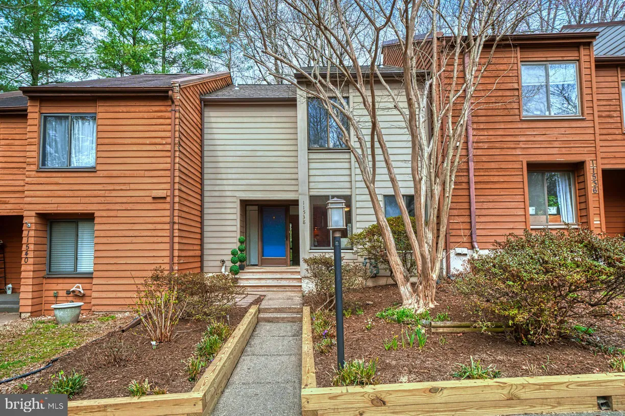 Washington Metro Area Real Estate | View 11538 Hearthstone Court | room 1