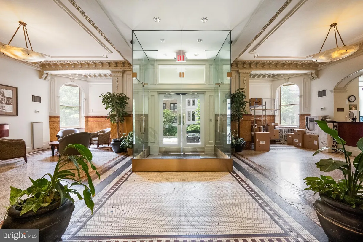 Washington Metro Area Real Estate | View 1615 Q Street NW Unit# 1001 | room 2