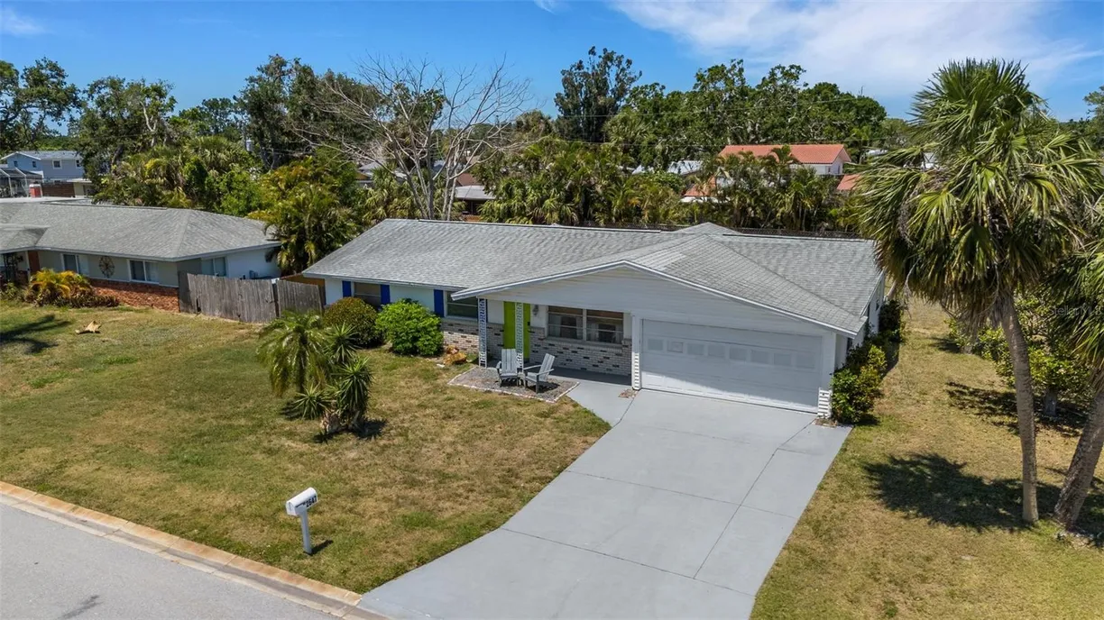 Sarasota/St. Petersburg Real Estate | View 2647 Britannia Road | room 1