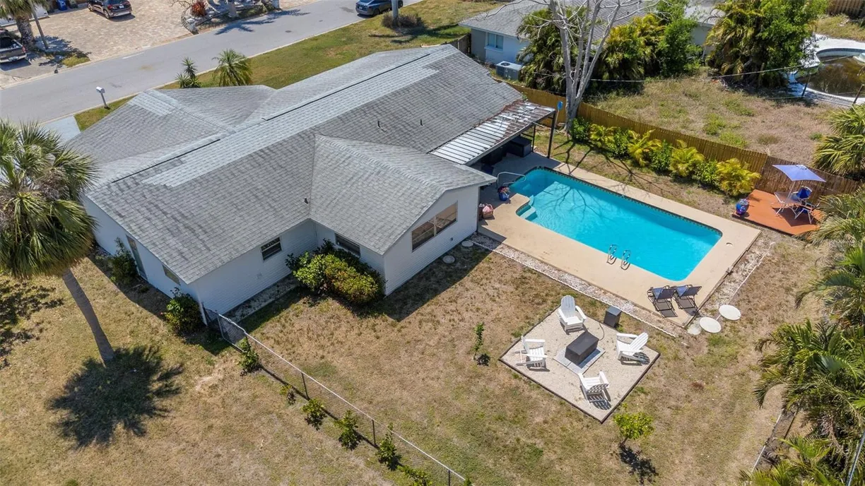 Sarasota/St. Petersburg Real Estate | View 2647 Britannia Road | room 2