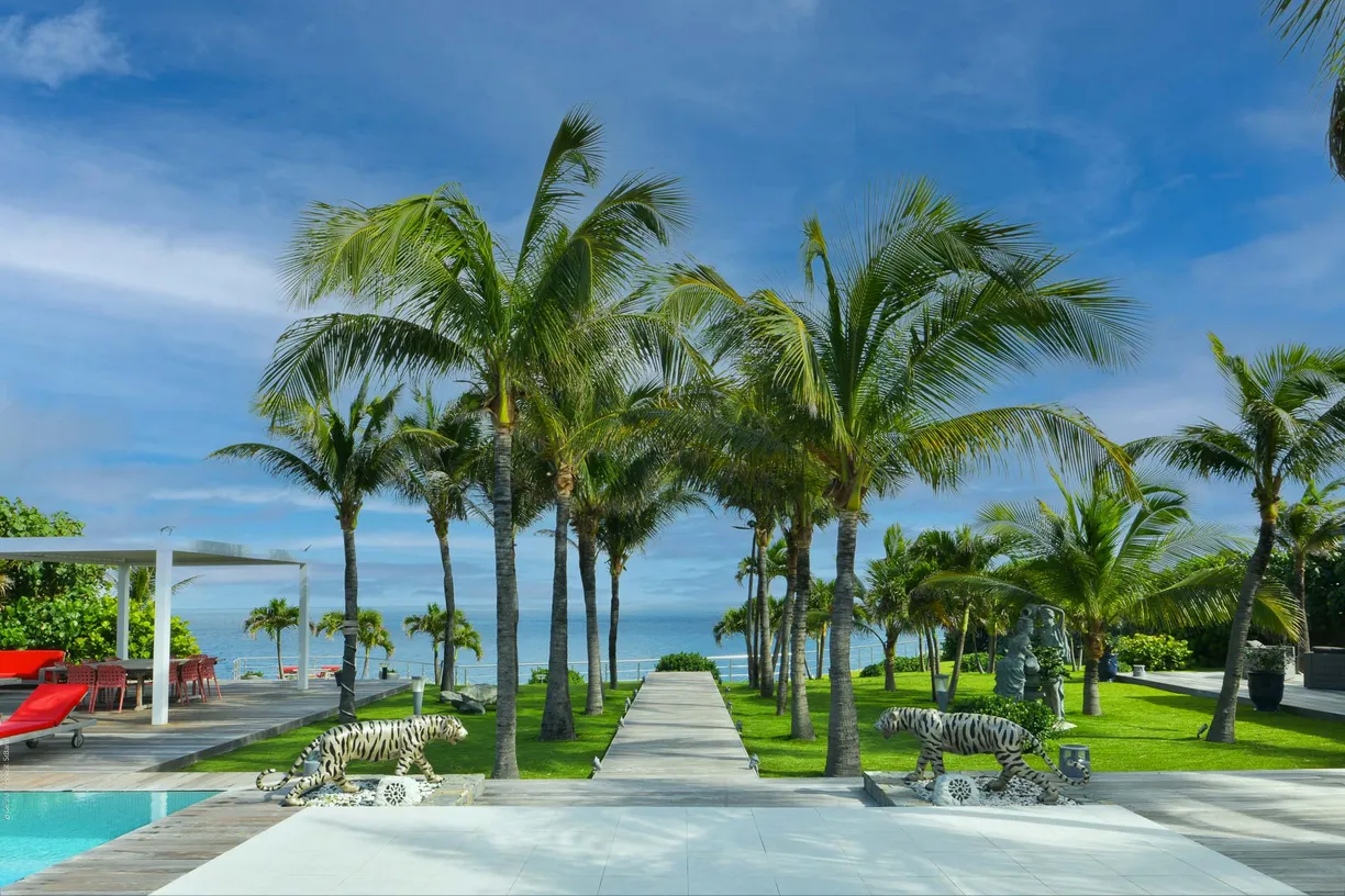 St Barth Real Estate | View Villa CR-GDN Petit Cul de Sac | 6 Beds, 6 Baths
