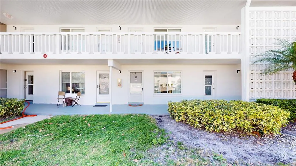 Central Florida Real Estate | View 1140 S Orlando Avenue Unit# F-3 | 2 Beds, 1 Bath