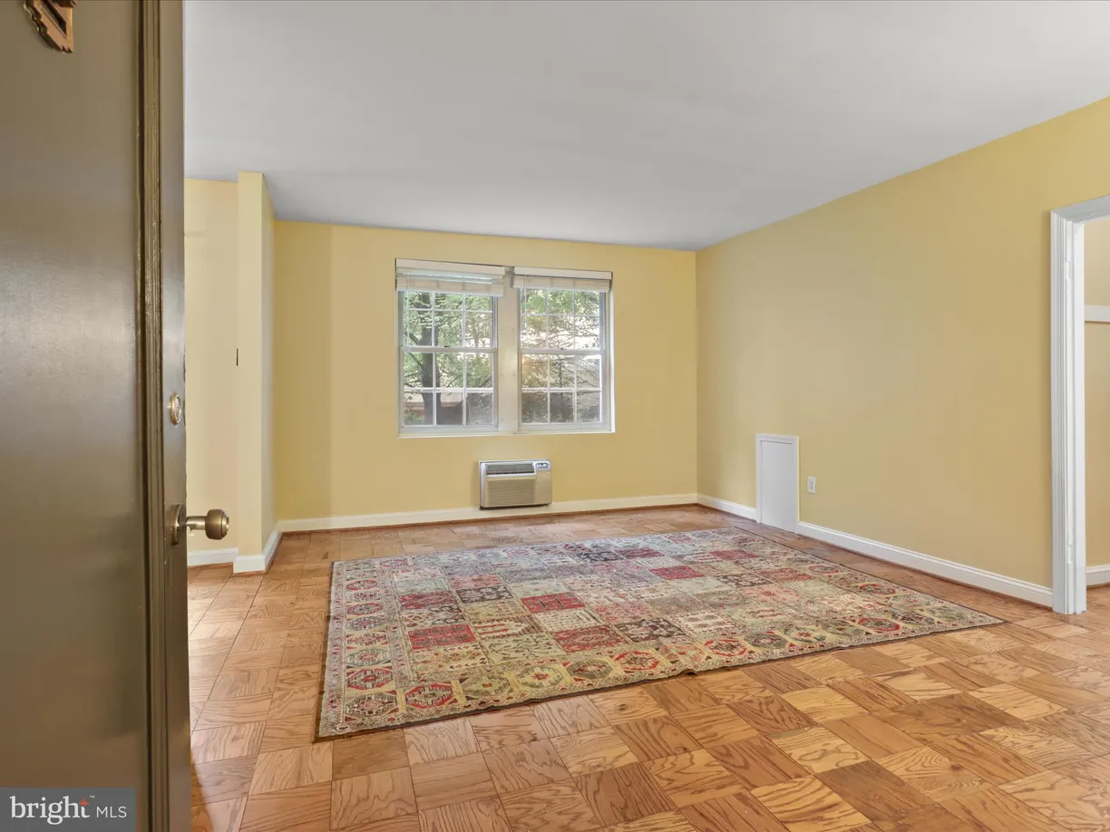 Washington Metro Area Real Estate | View 3051 Idaho Avenue NW Unit# 101 | room 1