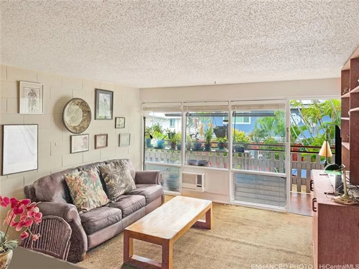 Hawaii Real Estate | View 1427 Alexander Street, #202 | 1 Bed, 1 Bath