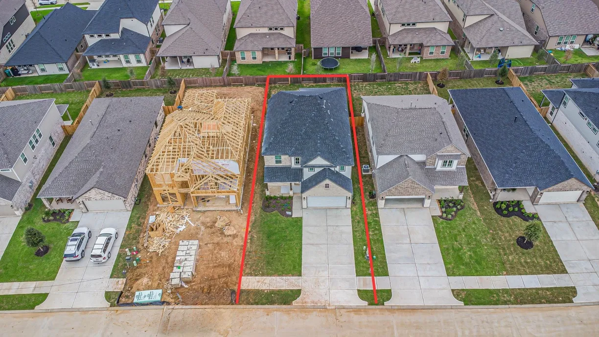 Houston Suburbs Real Estate | View 1932 Scarlet Yaupon Way | room 1