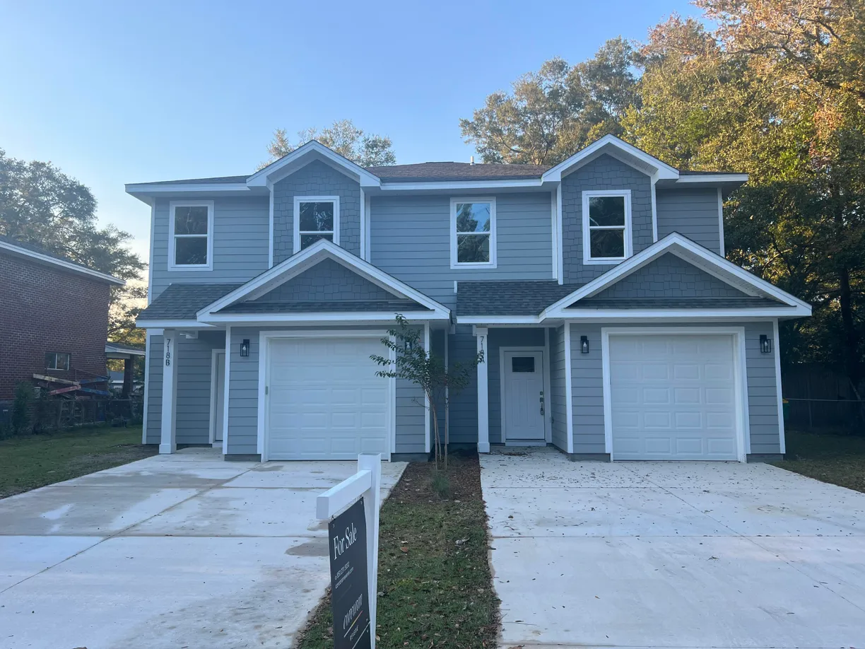 Northwest Florida Real Estate | View 718 Powell Drive B | 3 Beds, 2 Baths