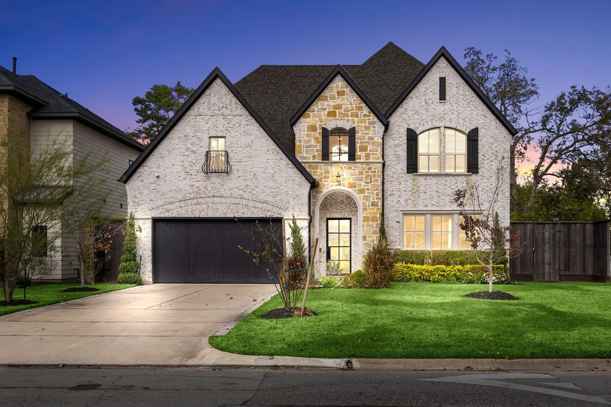 Houston Suburbs Real Estate | View 7310 Raton Street | room 1