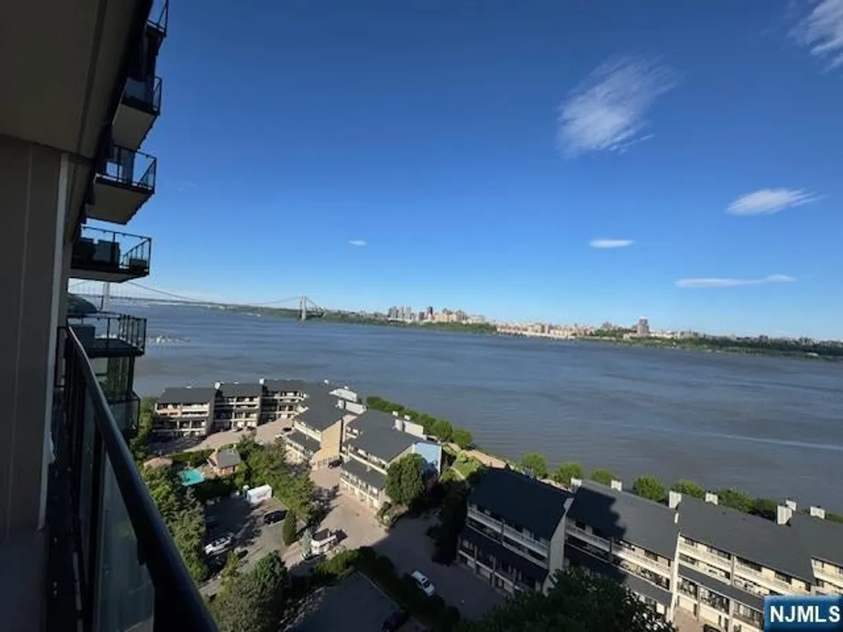 Bergen County Real Estate | View 1203 River Road 17G | room 1