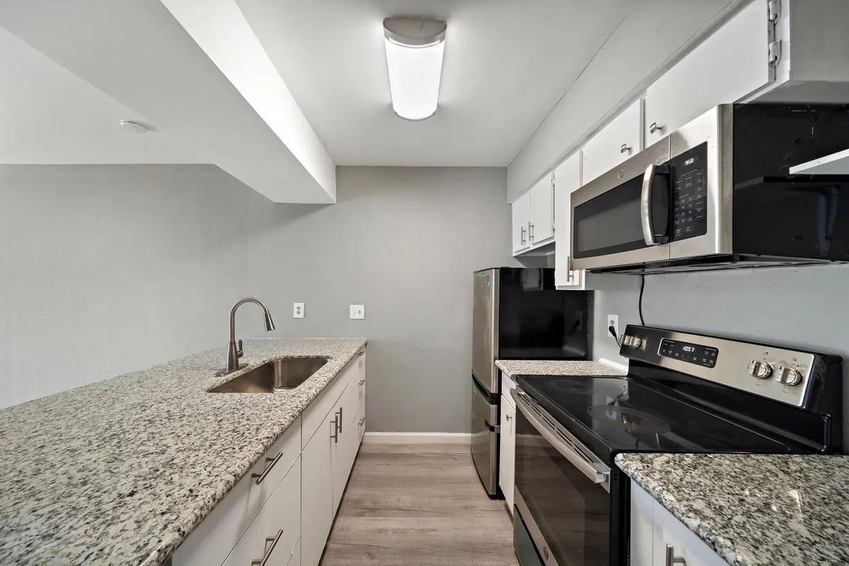 Houston Real Estate | View 10110 Forum West Drive #506 | room 2