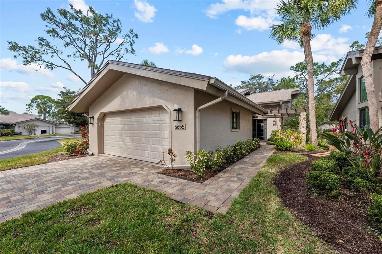 Sarasota/St. Petersburg Real Estate | View 5655 Pipers Waite #27 | room 2