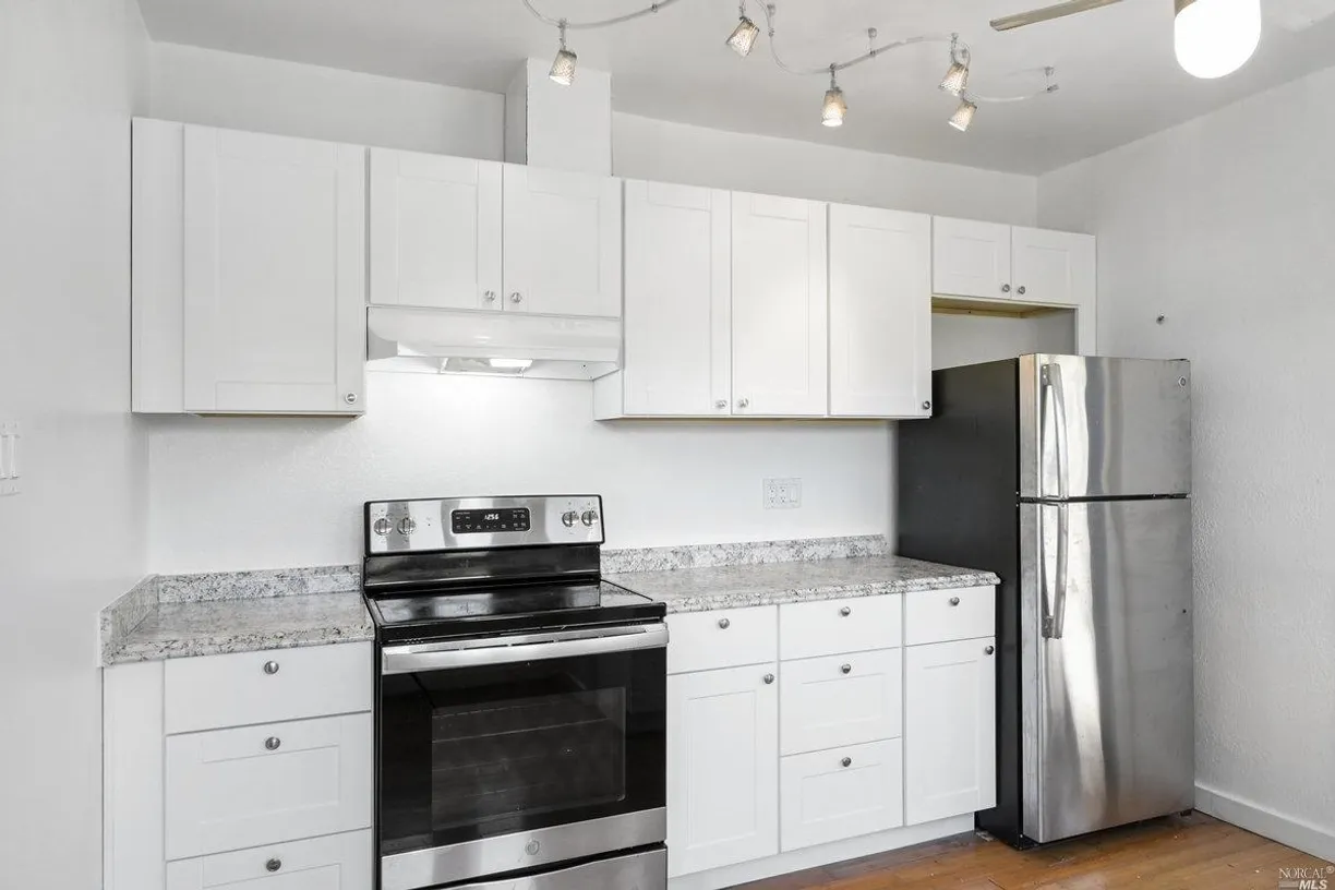 Northern California Real Estate | View 33 Park Way | 3 Beds, 2 Baths