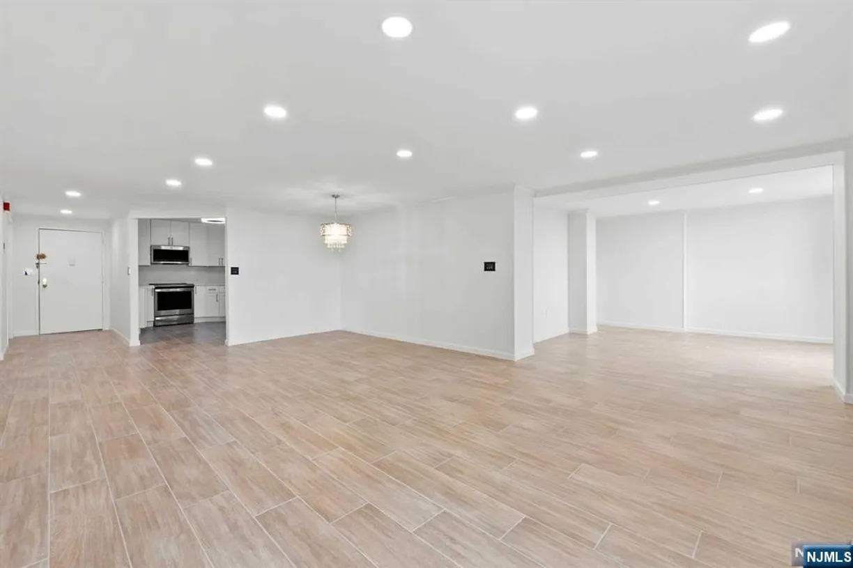Bergen County Real Estate | View 308 Harmon Cove Tower | room 2