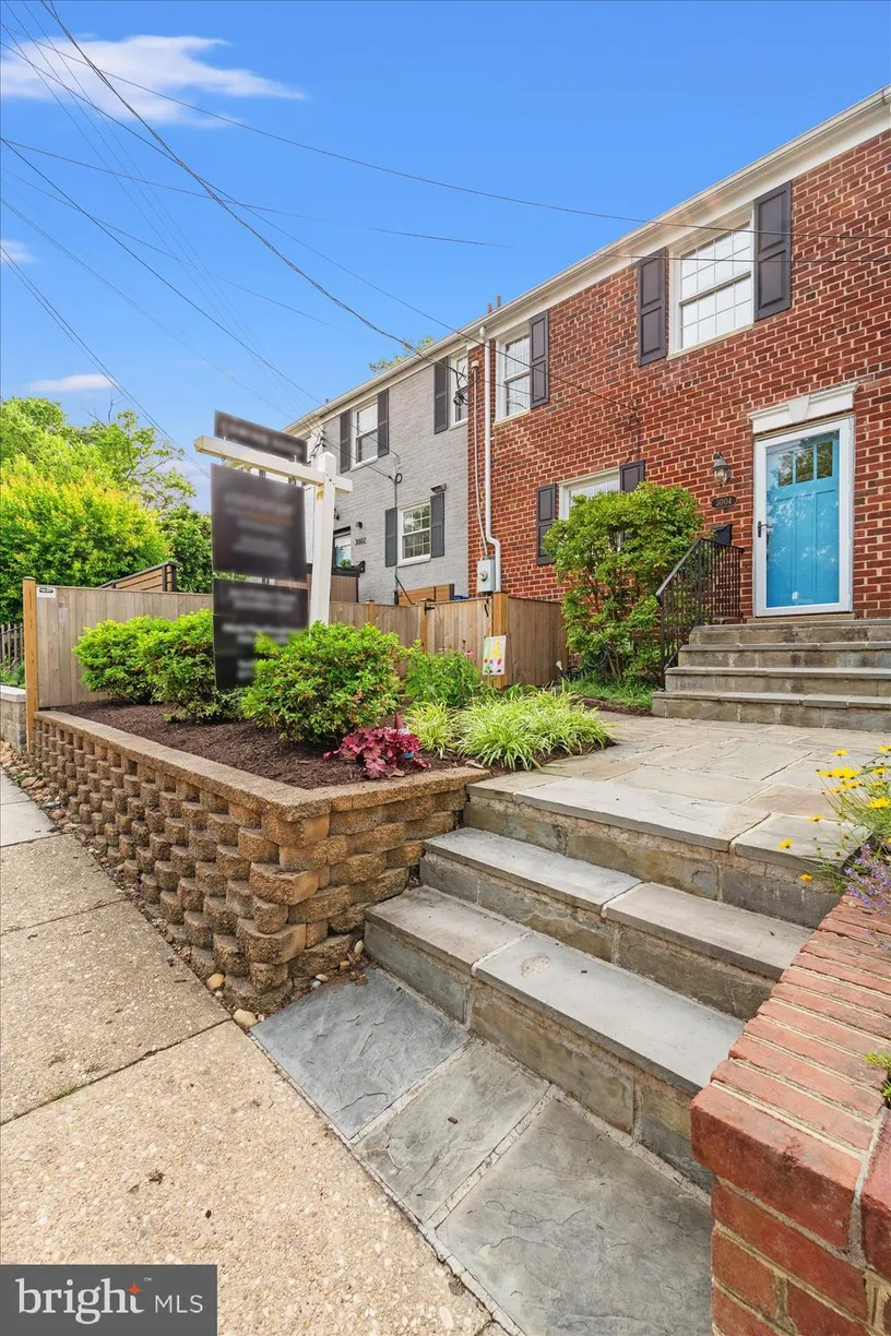 Washington Metro Area Real Estate | View 3004 Landover Street | room 2