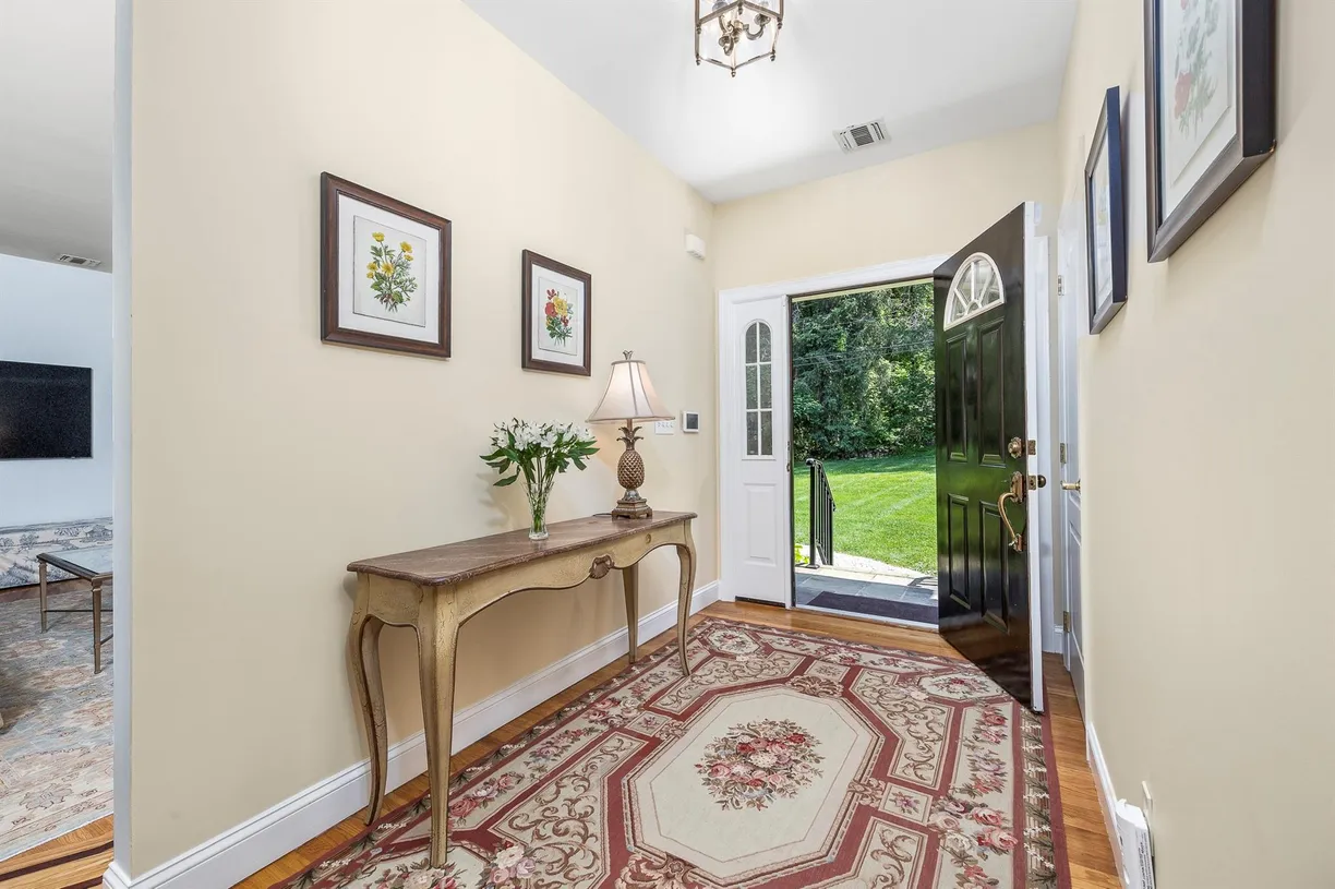 Hudson Valley Real Estate | View 452 Camby Road | room 2