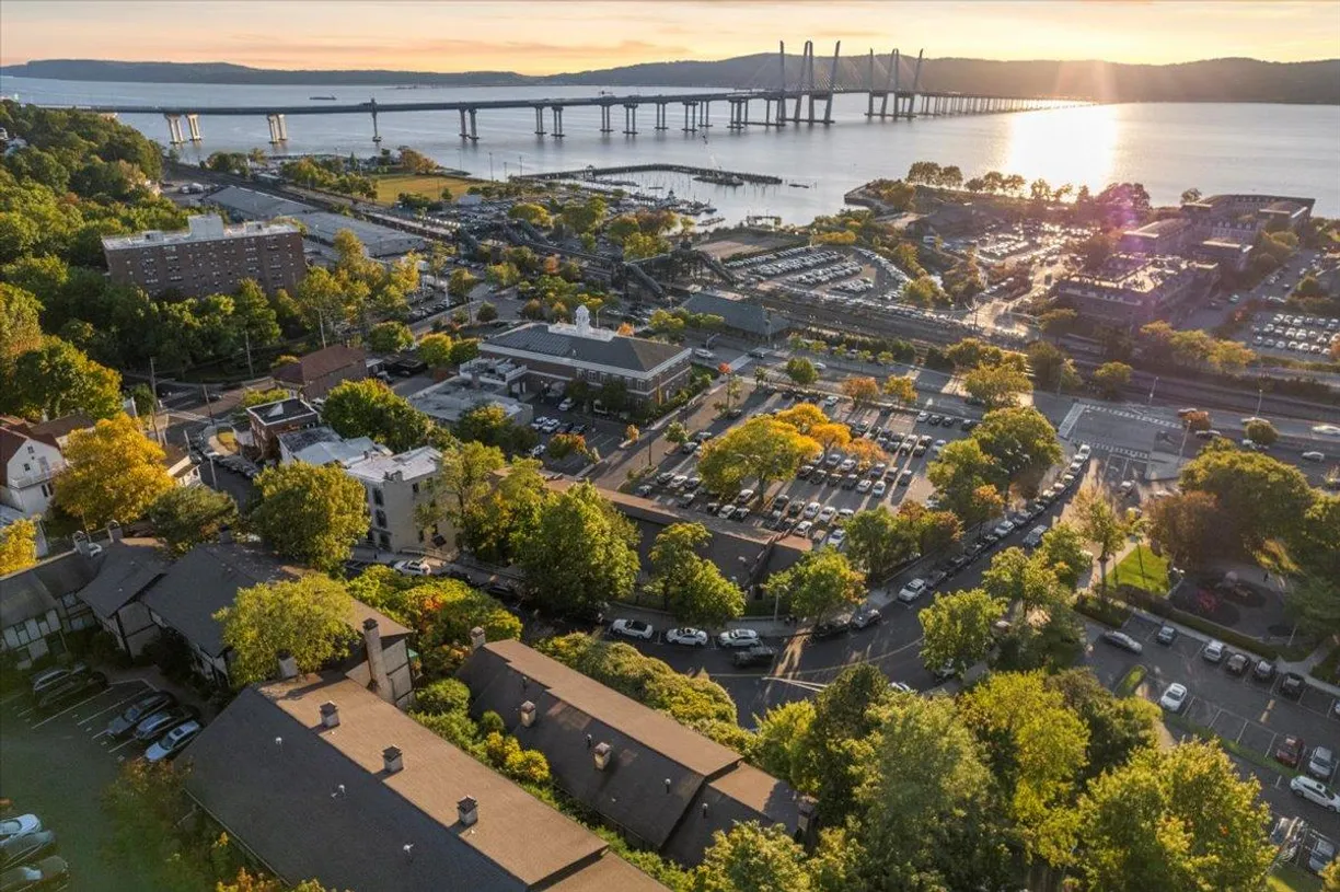 Westchester Real Estate | View 89 Main Street #A2 | 2 Beds, 2 Baths