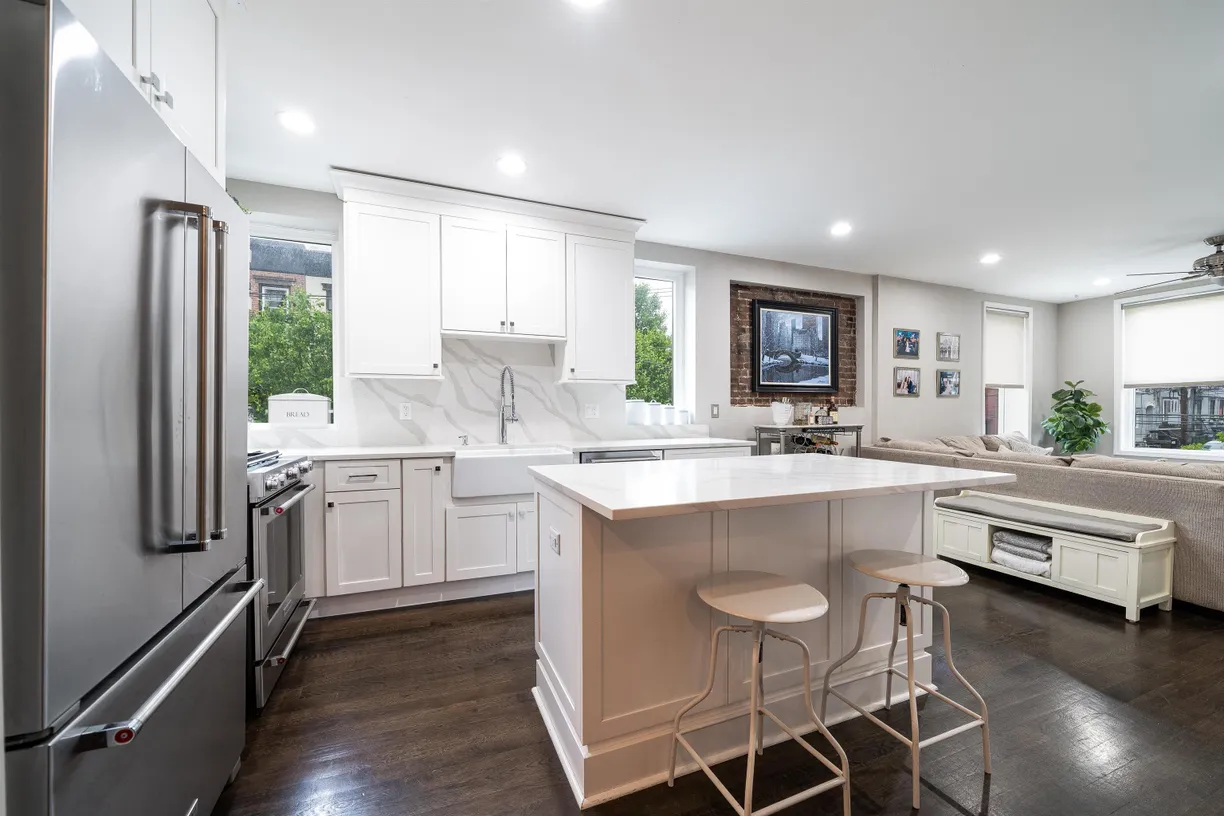 Jersey City/Hoboken Real Estate | View 536 Bloomfield St Unit# 2 | 3 Beds, 2 Baths