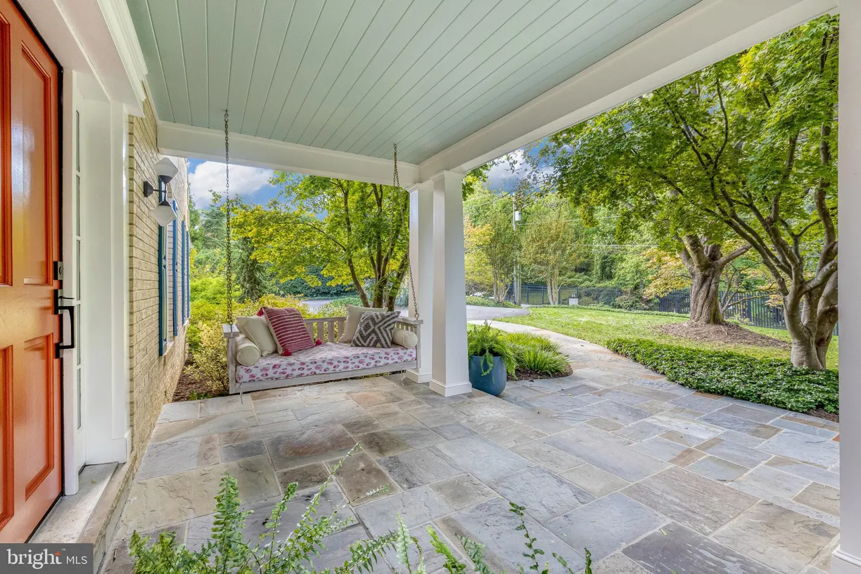 Washington Metro Area Real Estate | View 1107 Savile Lane | room 2