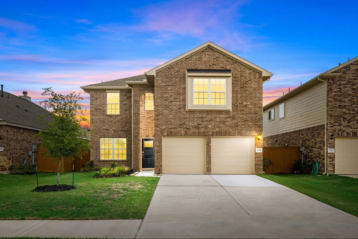 Houston Suburbs Real Estate | View 32946 Silver Meadow Way | room 2