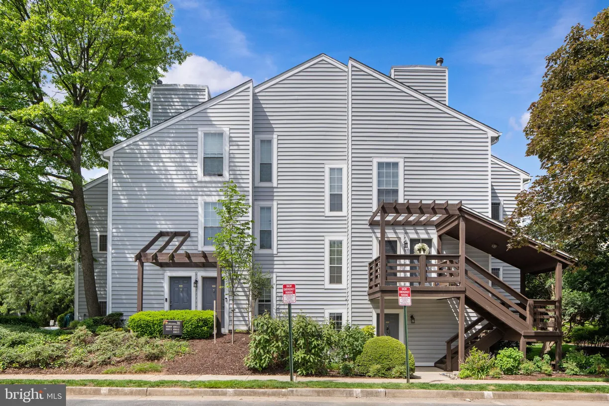 Washington Metro Area Real Estate | View 10013 Oakton Terrace Road | room 2