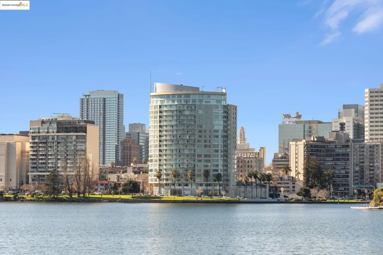Northern California Real Estate | View 1 Lakeside Drive, unit 415 | 1 Bed, 1 Bath