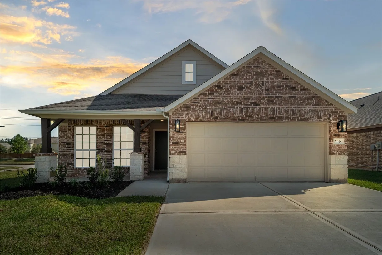 Houston Suburbs Real Estate | View 6418 Cypresswood Summit Drive | 4 Beds, 3 Baths