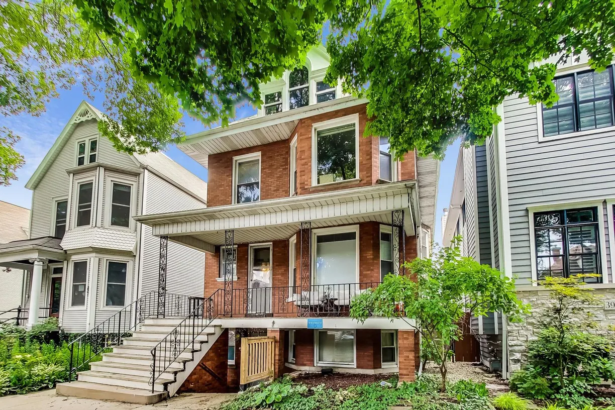 Chicago Real Estate | View 3935 N Seeley | 7 Beds