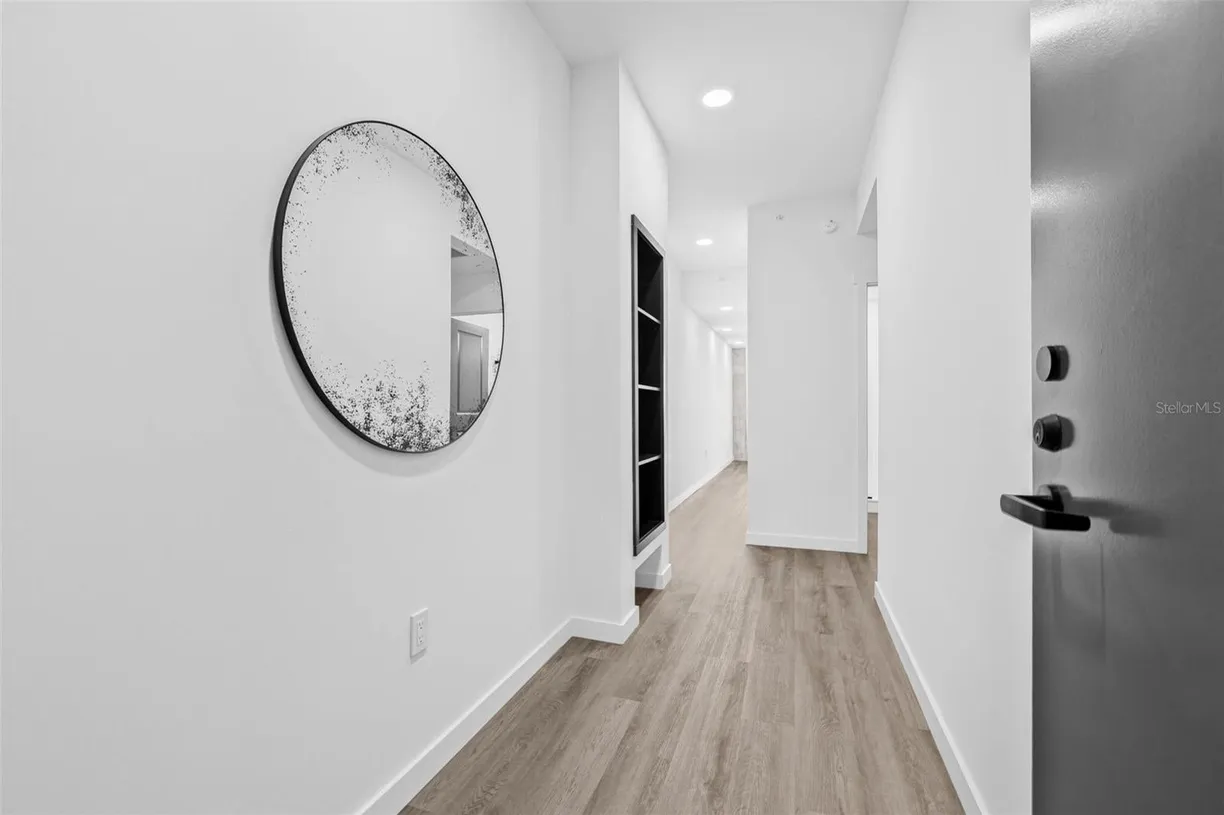 Sarasota/St. Petersburg Real Estate | View 221 Main Street N #1314 | room 2