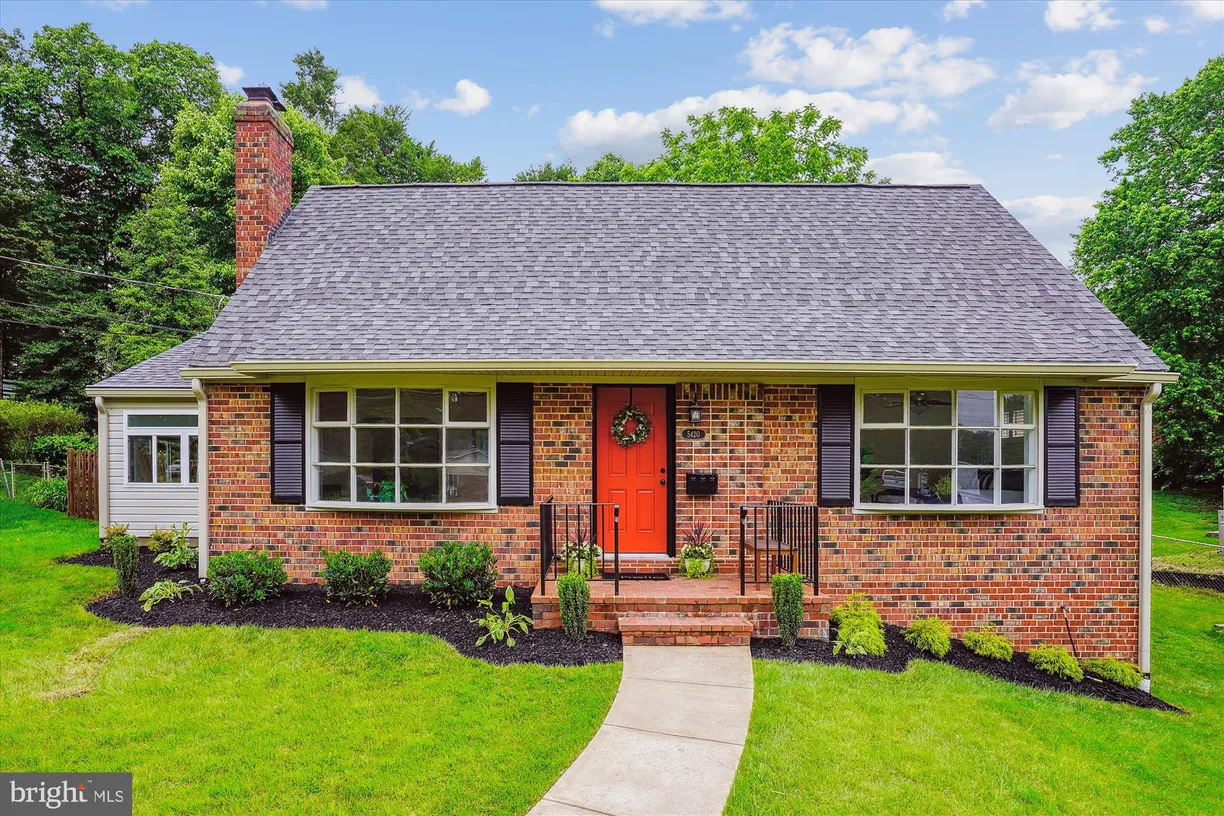Washington Metro Area Real Estate | View 5420 Eastbourne Drive | 5 Beds, 2 Baths