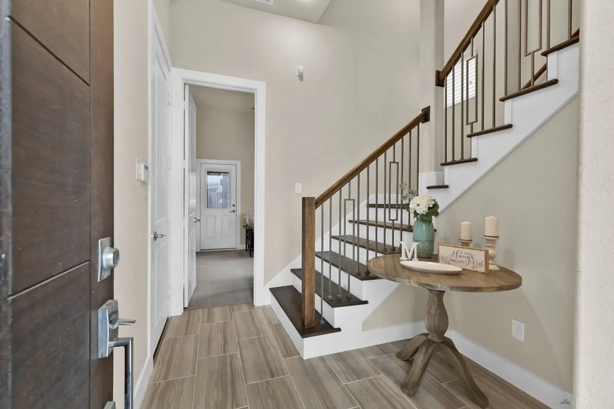 The Woodlands Real Estate | View 5920 Petty Street #B | room 1