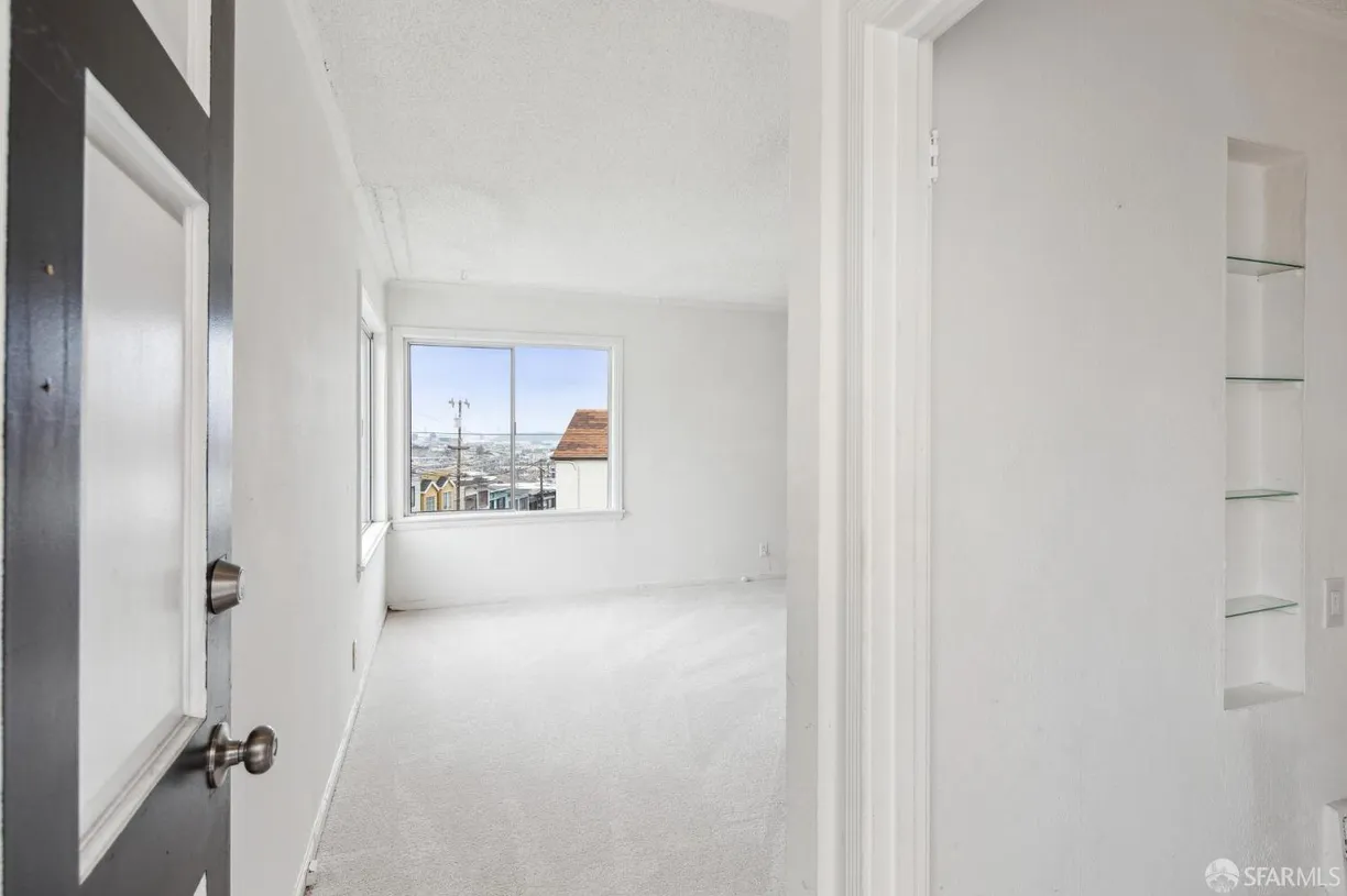 Northern California Real Estate | View 209 Bridgeview | room 2