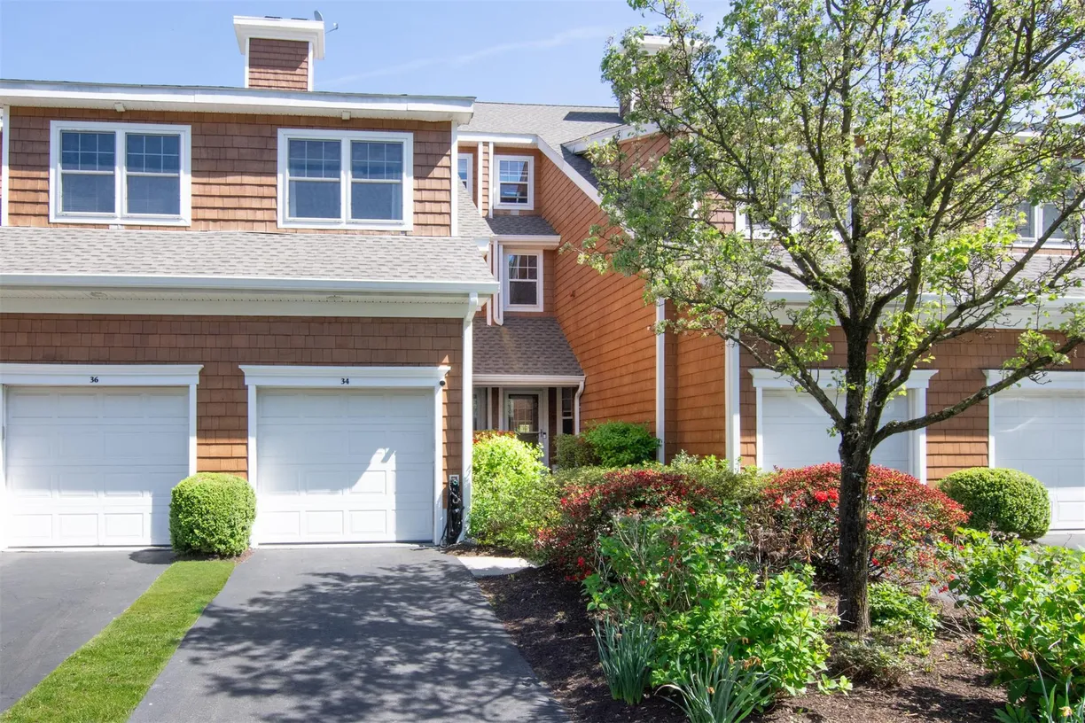 Westchester Real Estate | View 34 Trailhead Lane | 2 Beds, 2 Baths