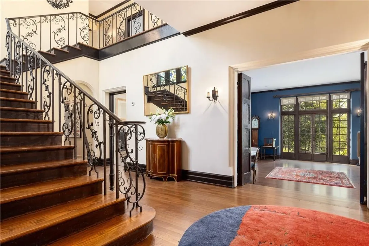 Westchester Real Estate | View 77 N Mountain Drive | room 2