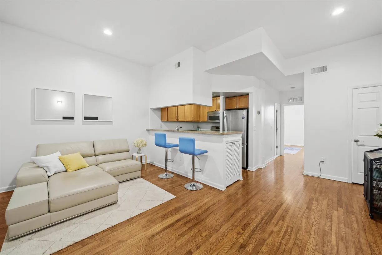 Jersey City/Hoboken Real Estate | View 187 Wayne St Unit# 207C | 1 Bed, 1 Bath