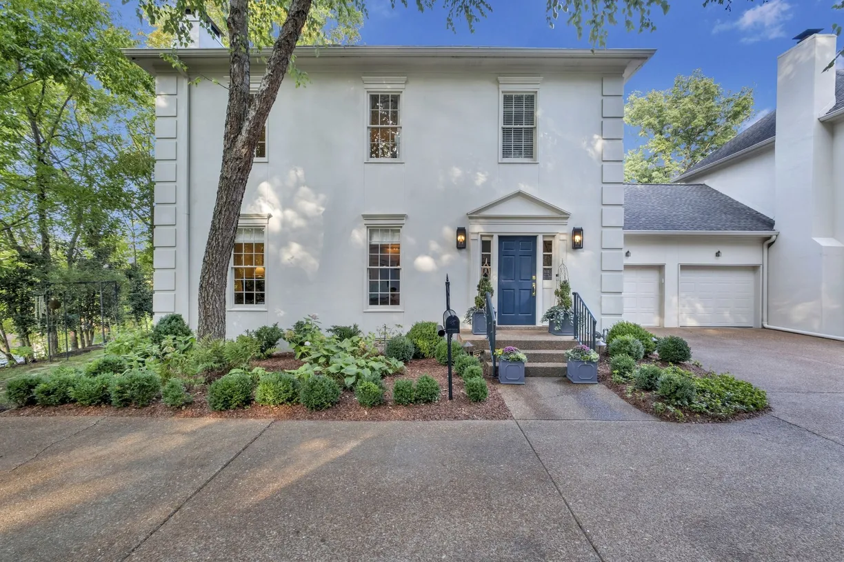 Nashville, TN Real Estate | View 216 Chestnut Hill Dr | room 1