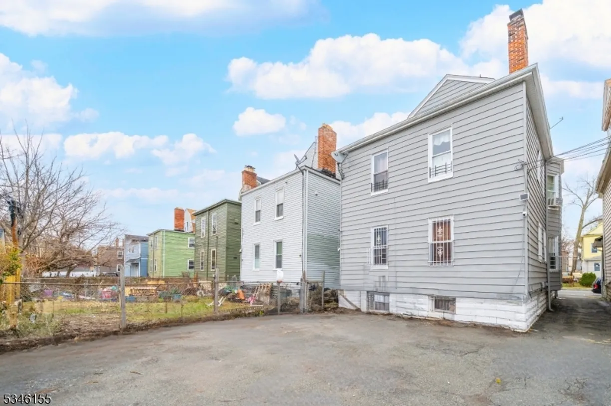 Jersey City/Hoboken Real Estate | View 287 Halsted St | room 1