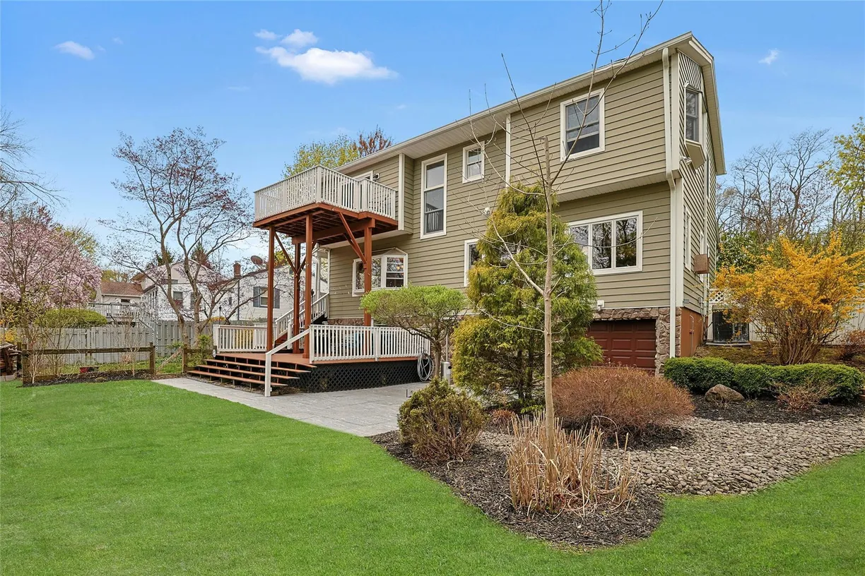 Rockland/Orange/NJ Real Estate | View 182 N Magnolia Street | room 2