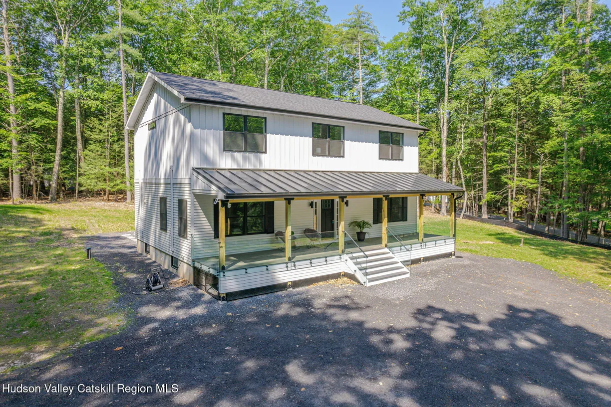 Hudson Valley Real Estate | View 32 Maurizi Lane | room 1