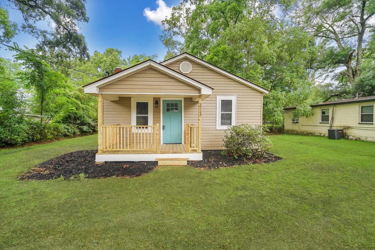 Savannah Real Estate | View 313 Carver Street | room 1