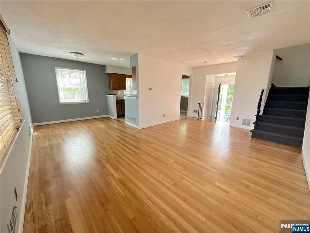 Bergen County Real Estate | View 160-162 Washington Street 160 | room 1