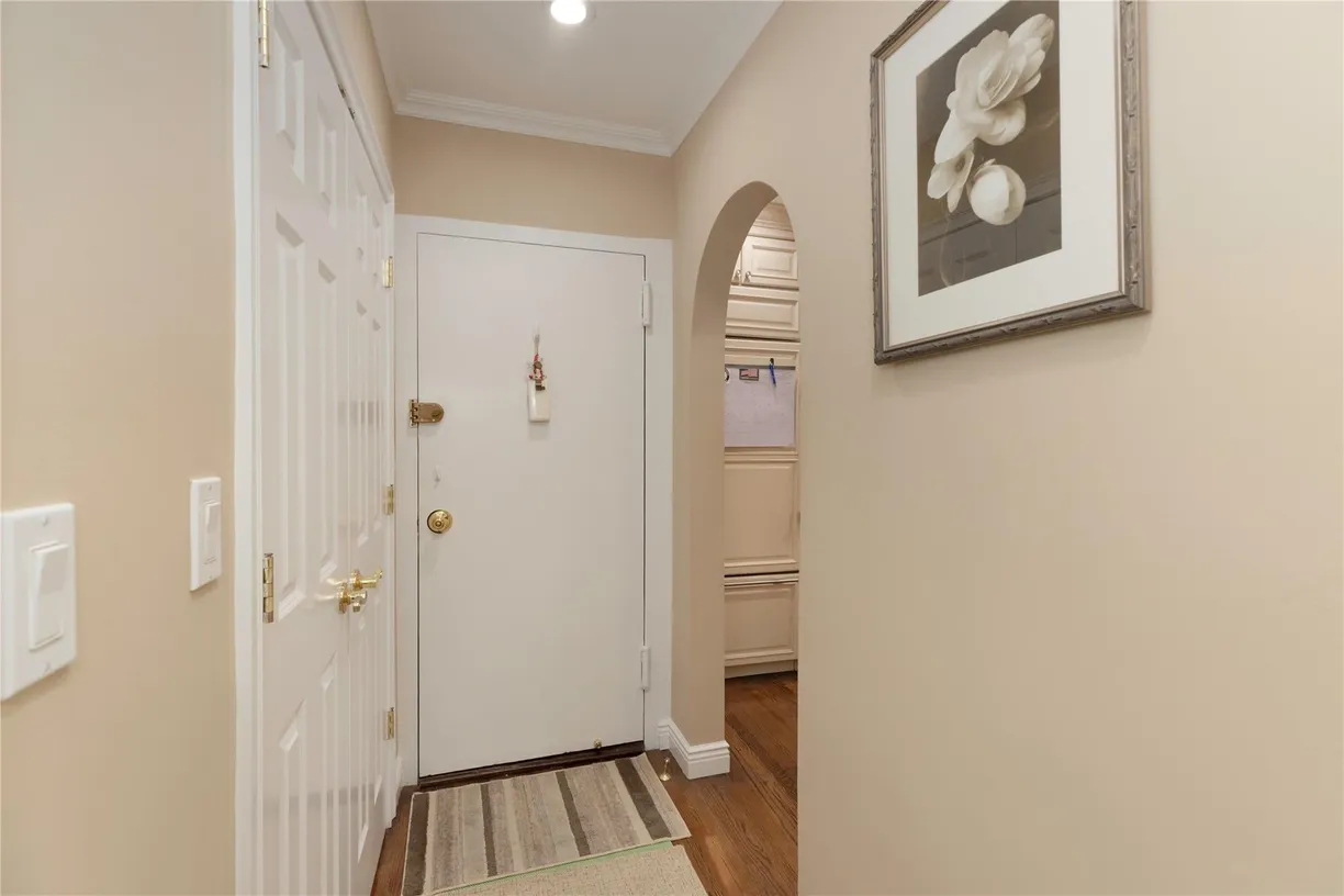 Westchester Real Estate | View 18 Channing Place #2R | room 1
