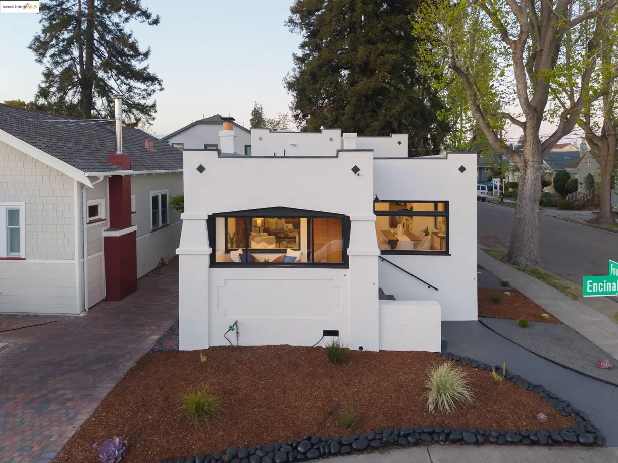 Northern California Real Estate | View 3019 Encinal Avenue | room 1