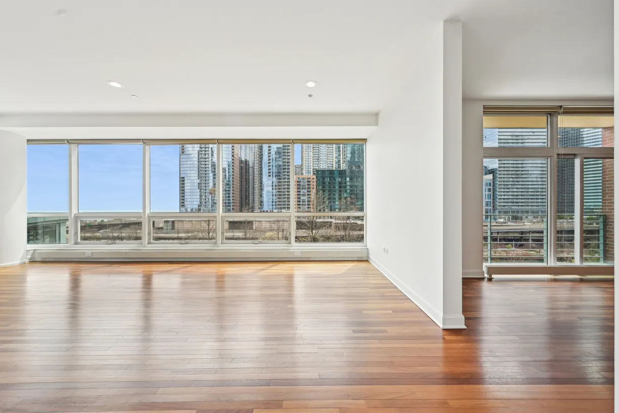Chicago Real Estate | View 415 E North Water, 803 | room 2
