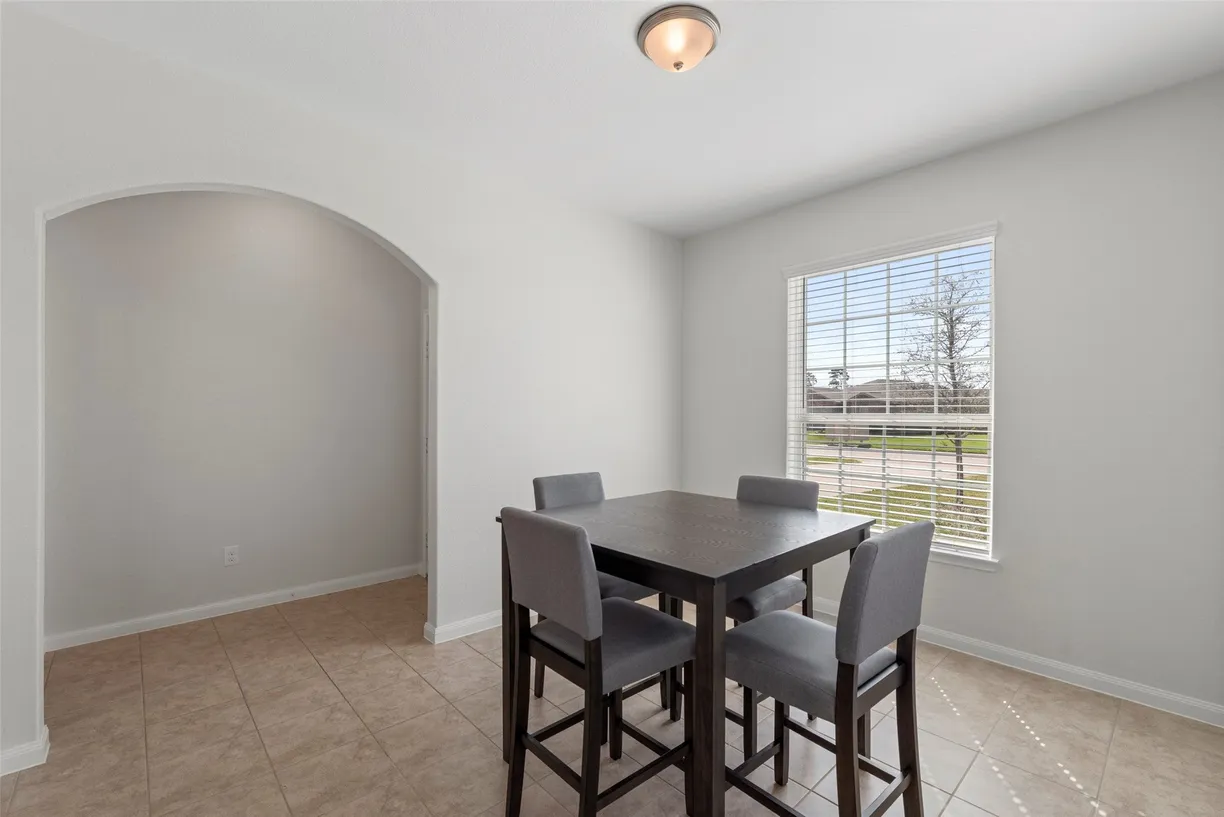 Houston Suburbs Real Estate | View 10811 Dover White Drive | room 2