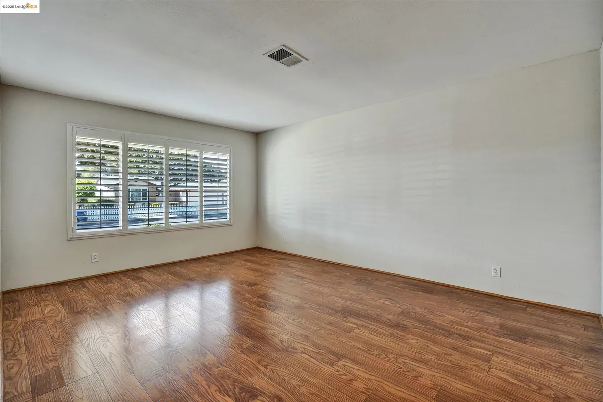 Northern California Real Estate | View 32252 Coronation Drive | room 1