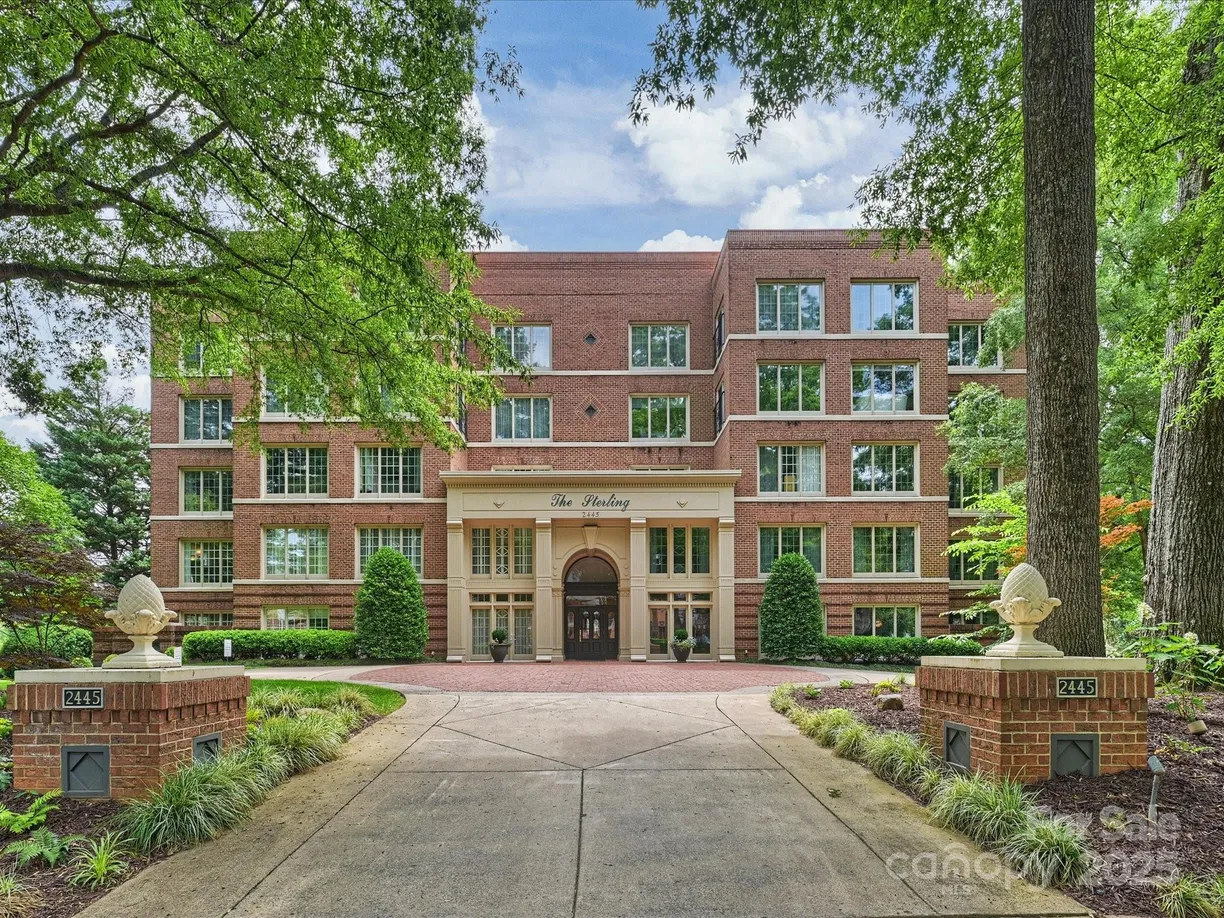 Charlotte Real Estate | View 2445 Selwyn Avenue #104 | room 1