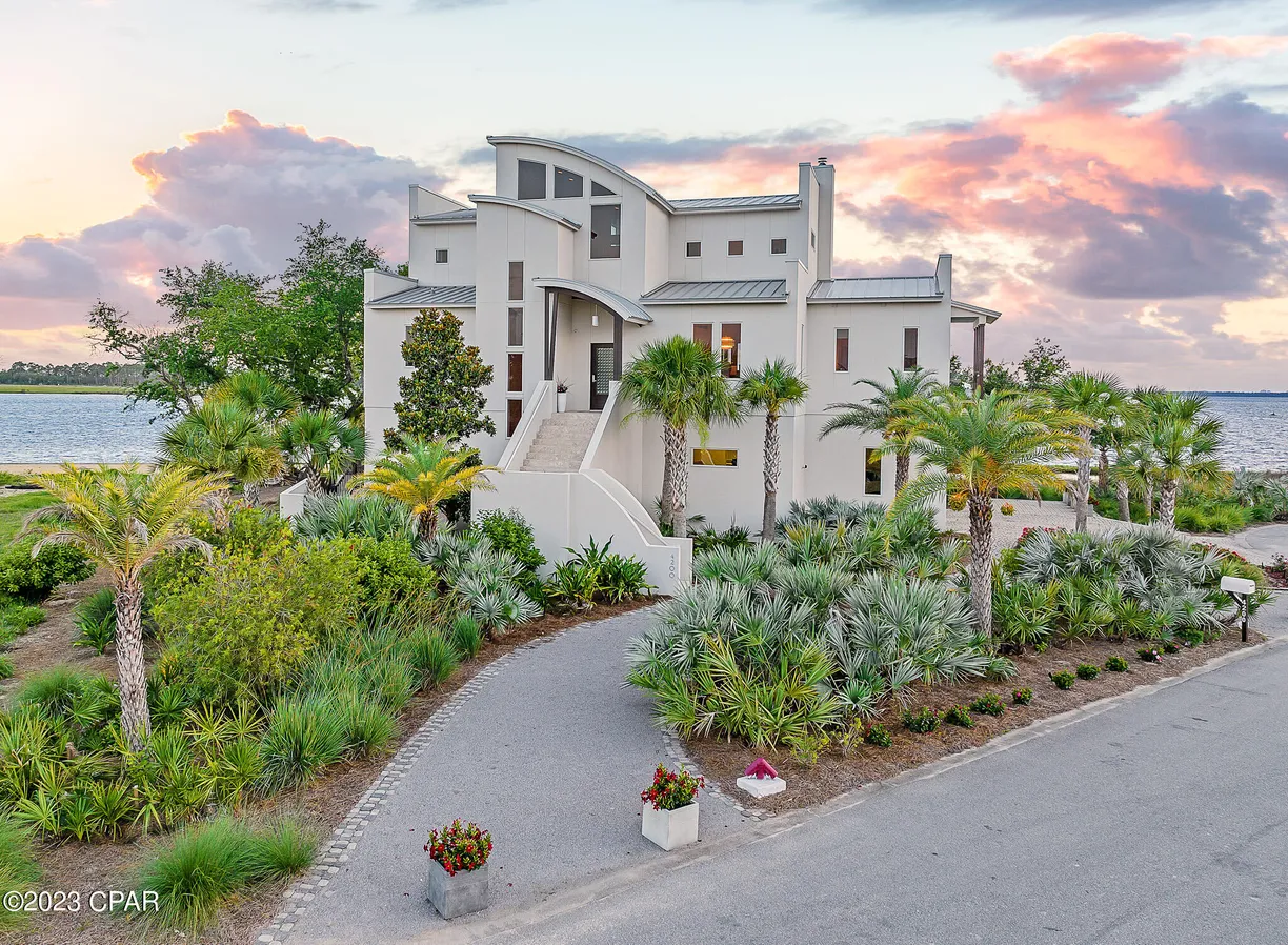Northwest Florida Real Estate | View 4200 Northshore Islands Road | 4 Beds, 5 Baths