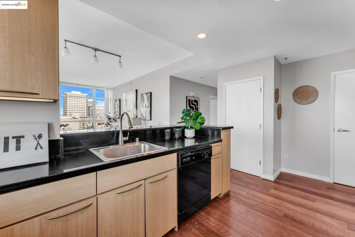 Northern California Real Estate | View 1 Lakeside Dr, unit 1803 | room 2