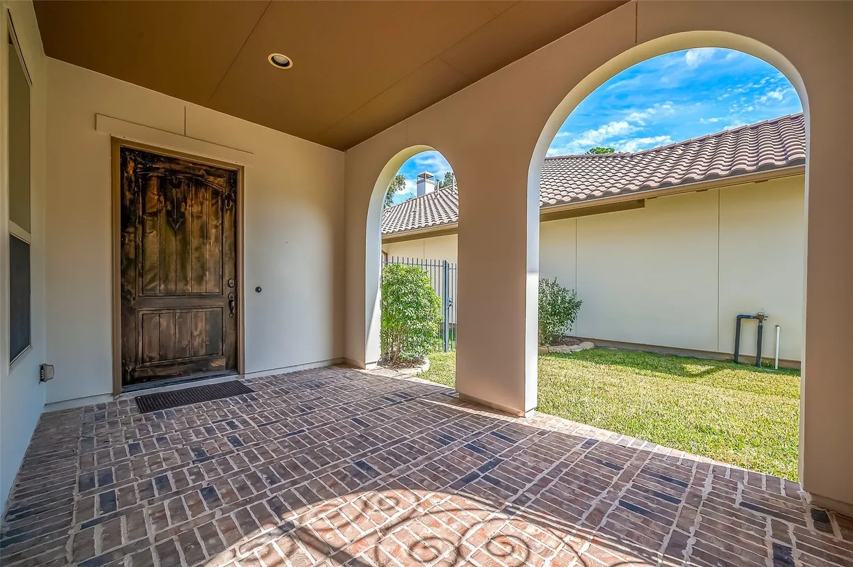 The Woodlands Real Estate | View 22 Woodglade Way | room 1