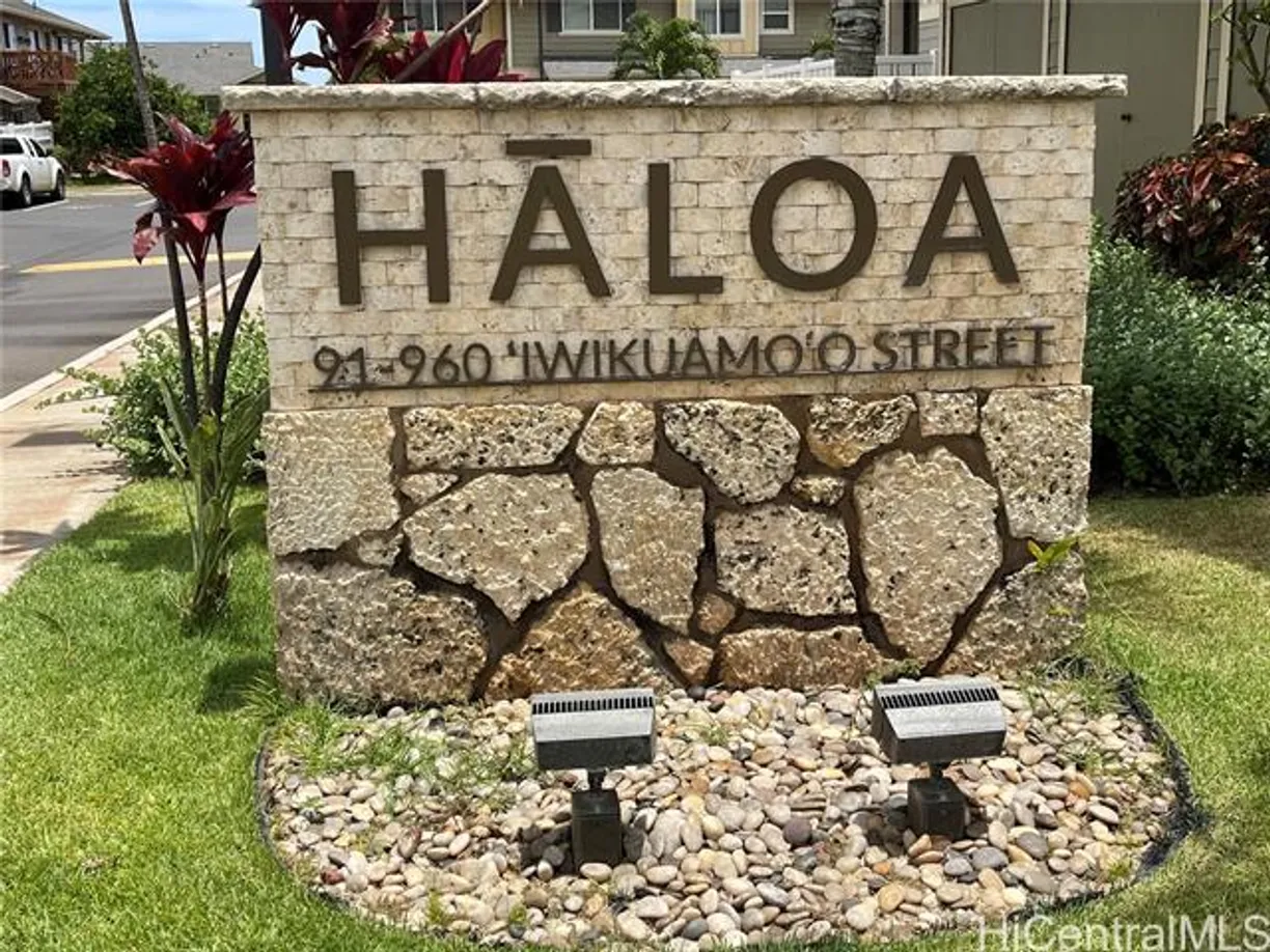 Hawaii Real Estate | View 91-960 Iwikuamoo Street, #304 | room 2