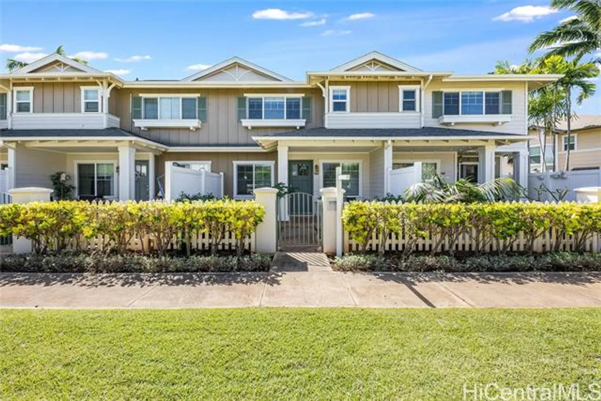 Hawaii Real Estate | View 91-2005 Kaioli Street, #4703 | 3 Beds, 2 Baths